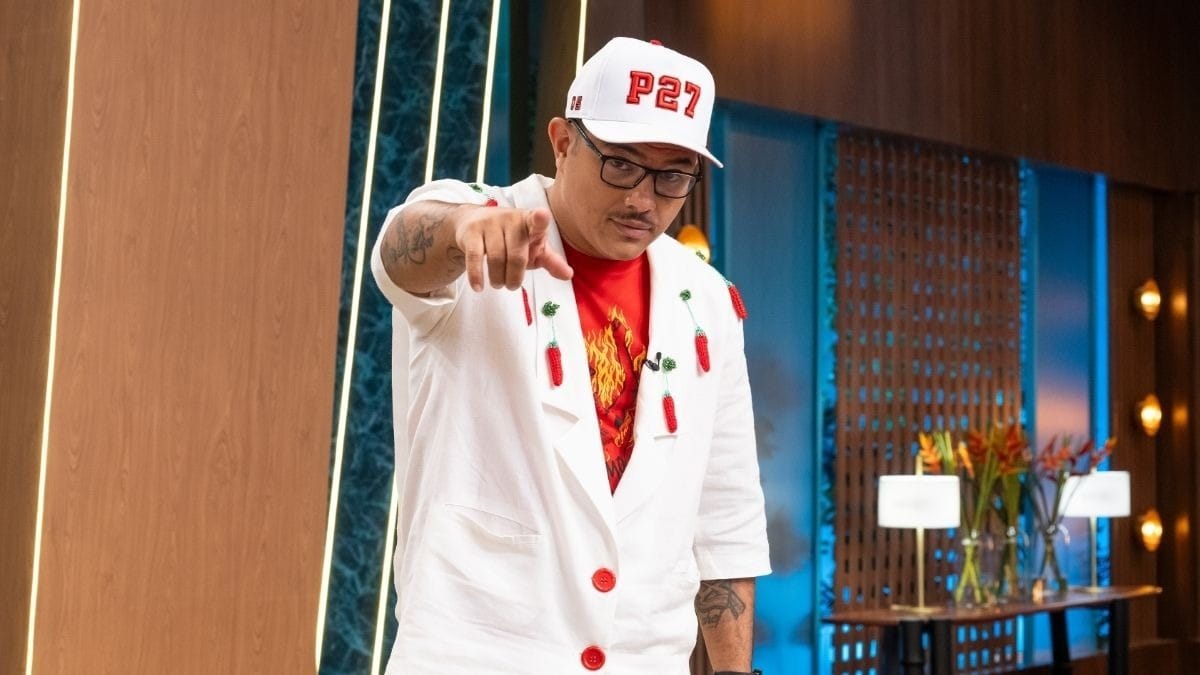 Edson Leite avalia pratos na eliminação do 9º episódio do MasterChef 2026 (Créditos: Renato Pizzutto/Band)
