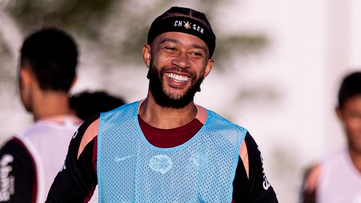 Dirigente do Corinthians confirma proposta e dá prazo para Memphis; confira