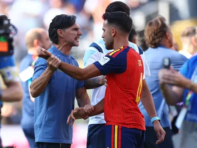 Auxiliar da Argentina diz estar arrependido por agredir jogador da Espanha