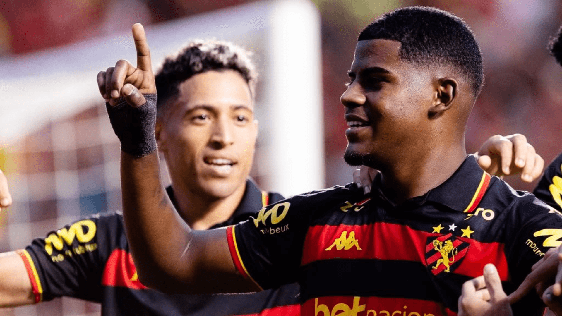 Série B movimenta extremos da tabela nesta quarta com quatro jogos
