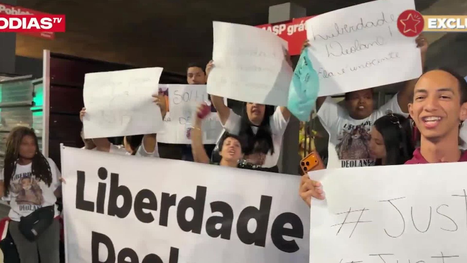Público acusa manifestantes pró-Deolane de serem contratados: "É armado"