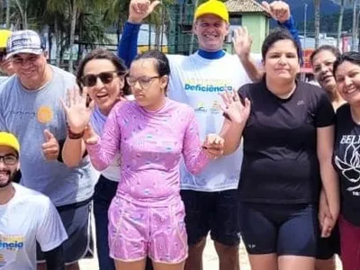 Projeto "TEAtivo, TEAmar" abre vagas para adolescentes com autismo