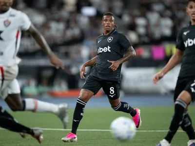 Técnico do Botafogo desabafa sobre 'novela Danilo': "Falta de respeito"