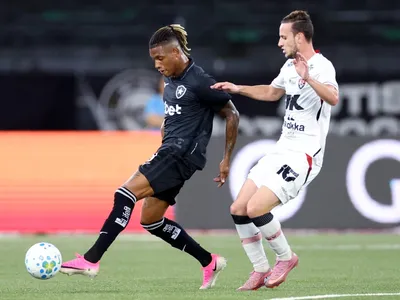 Danilo se pronuncia e deixa futuro em aberto após negociação com Palmeiras
