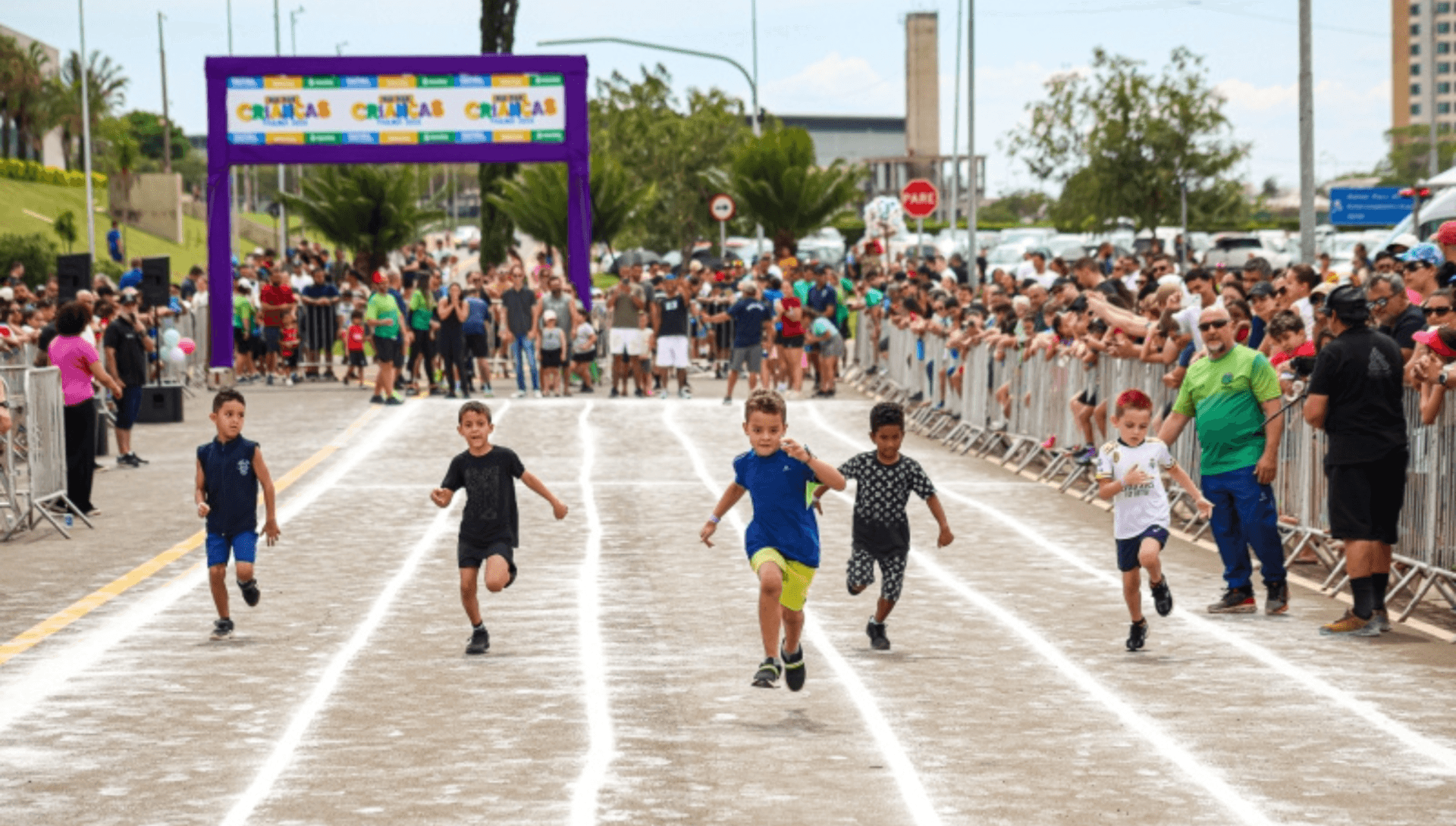 Campo do Itapoan será pista da 2ª Maratoninha Kids em Paulínia hoje (25)