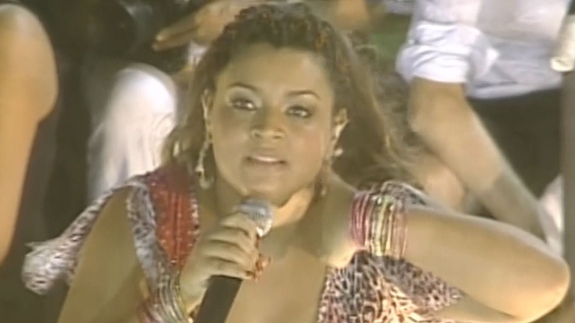 Relembre estreia de Preta Gil no Carnaval de Salvador na tela da Band