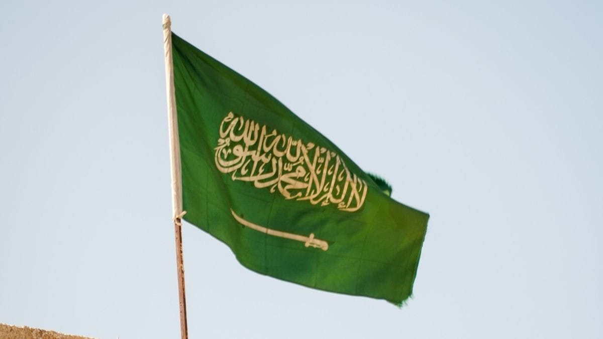 Príncipe saudita é encontrado morto em hotel em Londres; laudo aponta causa