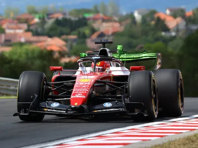 Leclerc lidera TL1 do GP da Hungria, seguido por Verstappen; Bortoleto é 6º