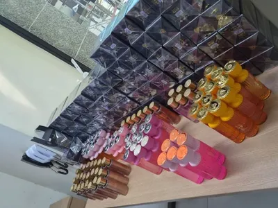 PM apreende 10 mil unidades de cosméticos importados sem documentação em SP