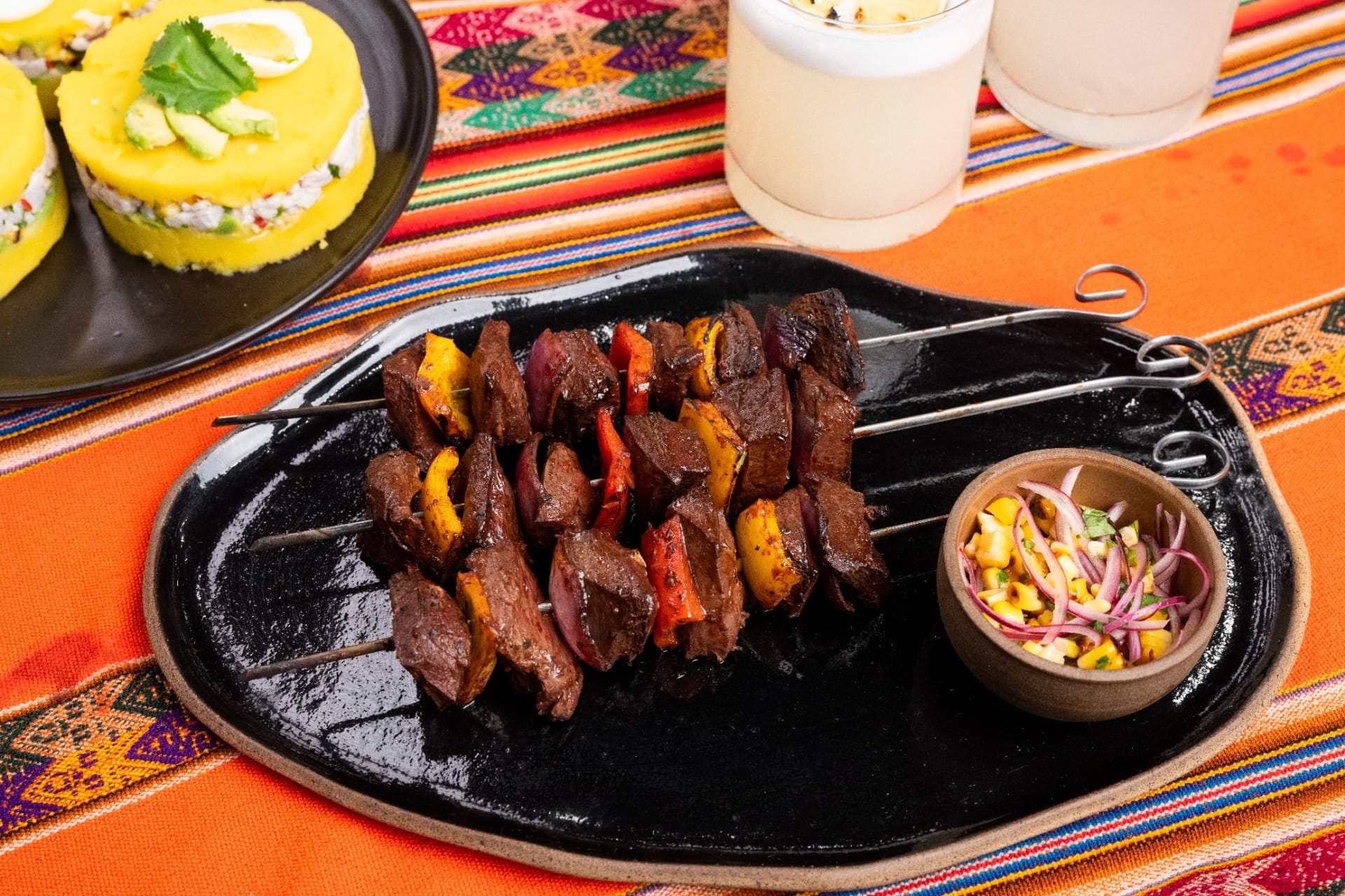 Anticuchos peruanos de coração de boi | Band Receitas