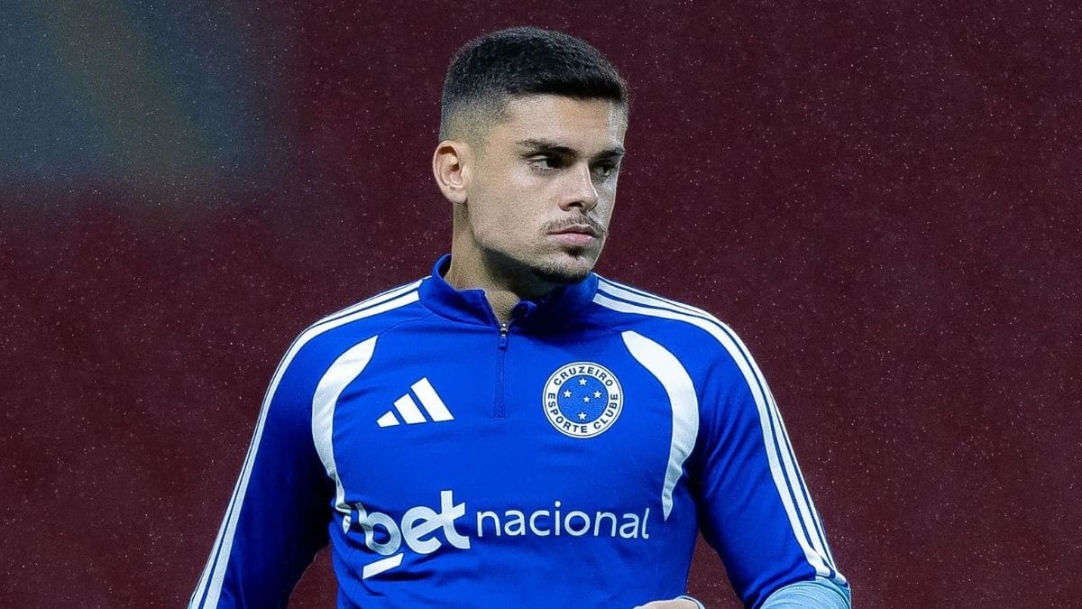 Gabriel Pec, do Cruzeiro, passa por cirurgia; saiba tempo de recuperação