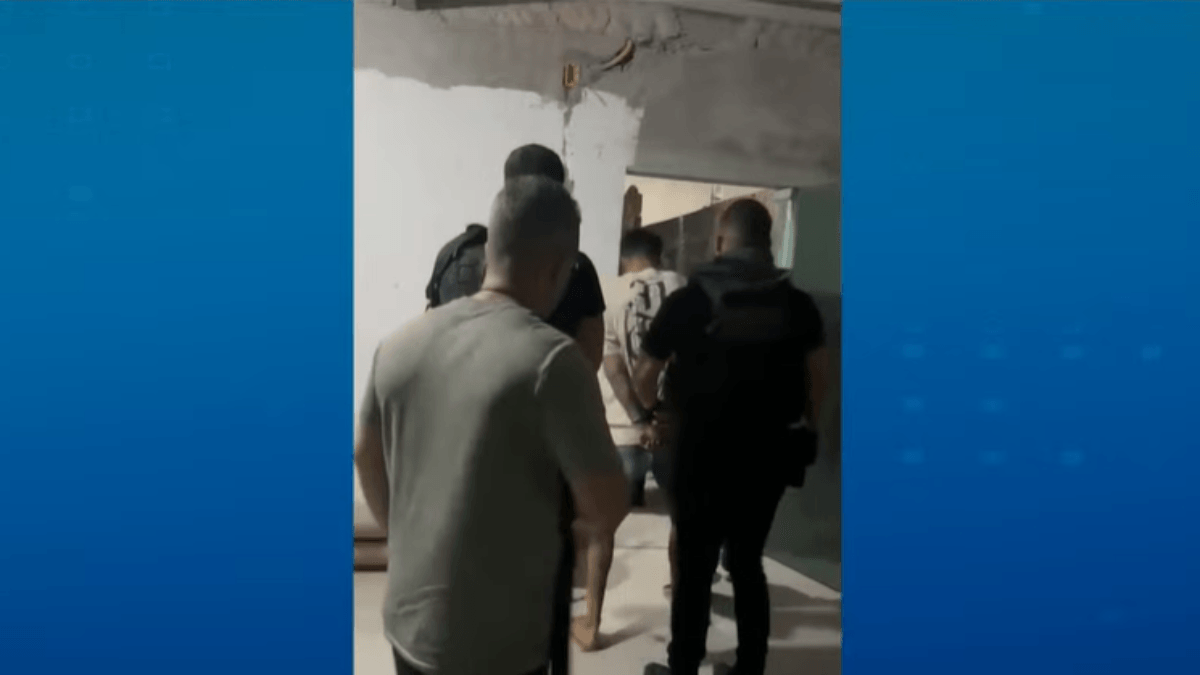 Homem flagrado se masturbando em academia de condomínio é preso na Bahia