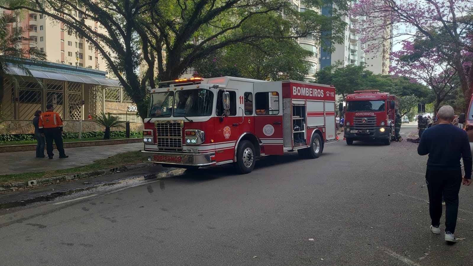 Incêndio em apartamento mobiliza Corpo de Bombeiros em São José dos Campos