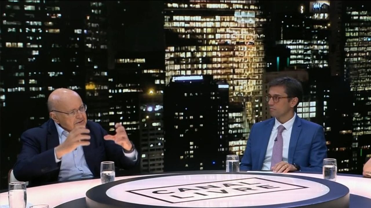 Ex-ministro defende venda da Petrobras: "São ineficientes por natureza"