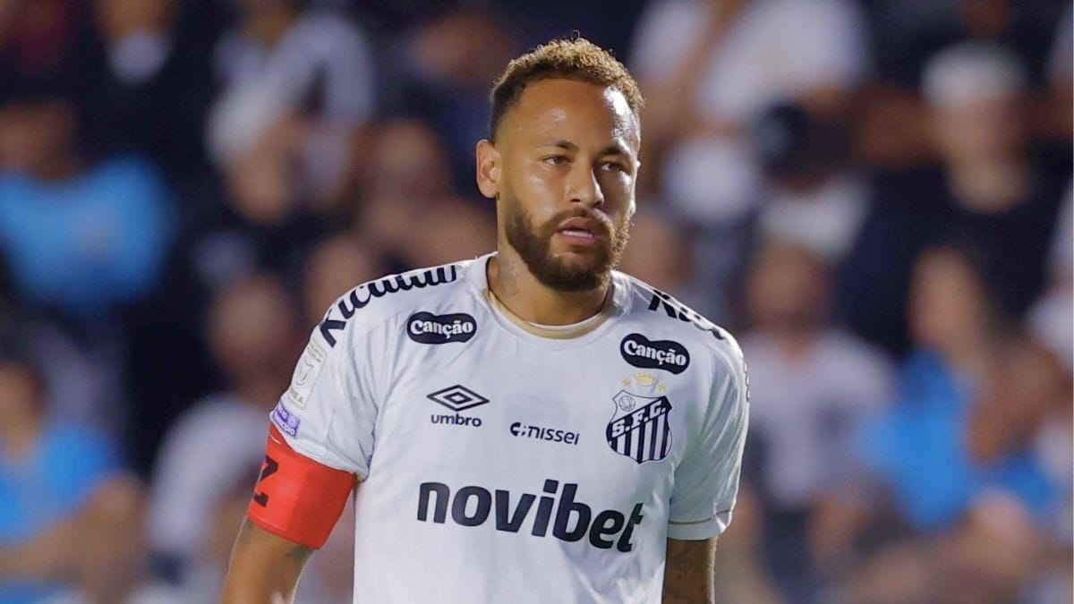 Neymar leva cartão e vira desfalque para o Santos no Brasileirão