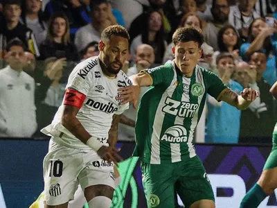Impedimento semiautomático estreia no Brasileirão em Santos x Chape; veja