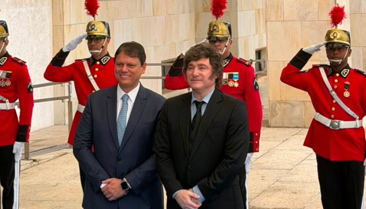 Tarcísio recebe Javier Milei e concede honraria a presidente argentino