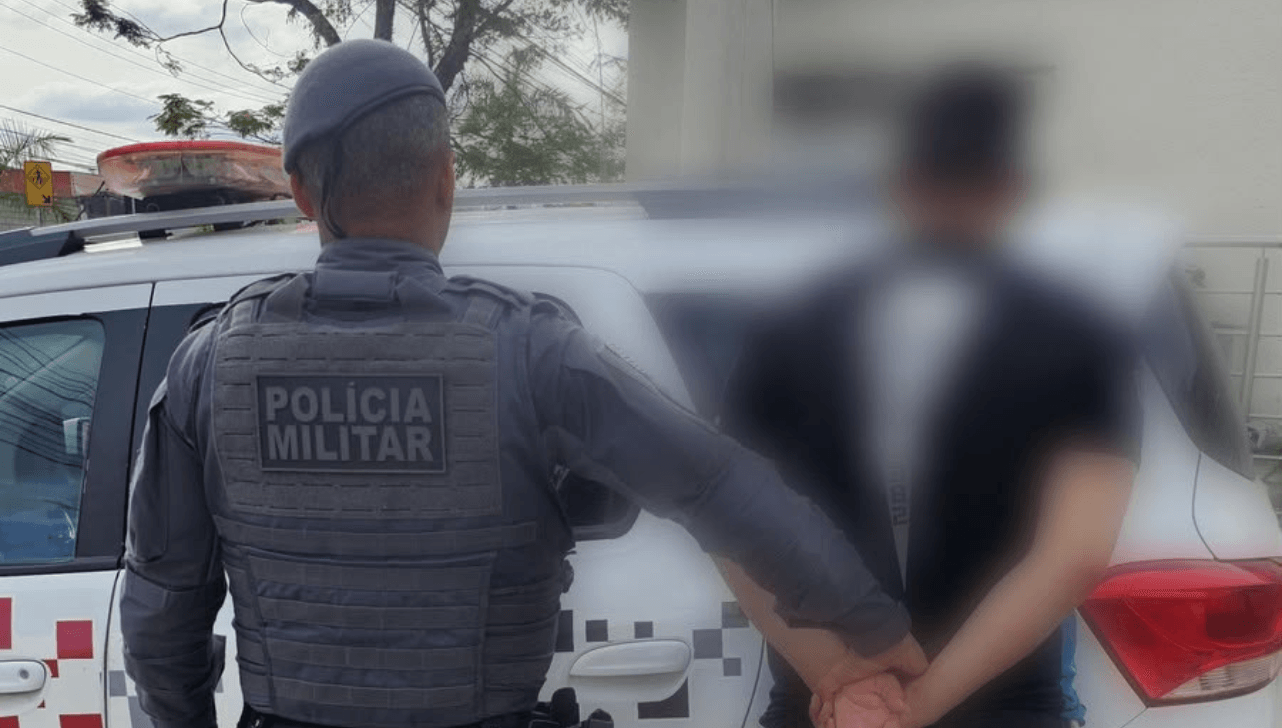 Homem é preso por violência doméstica após agredir e ameaçar companheira