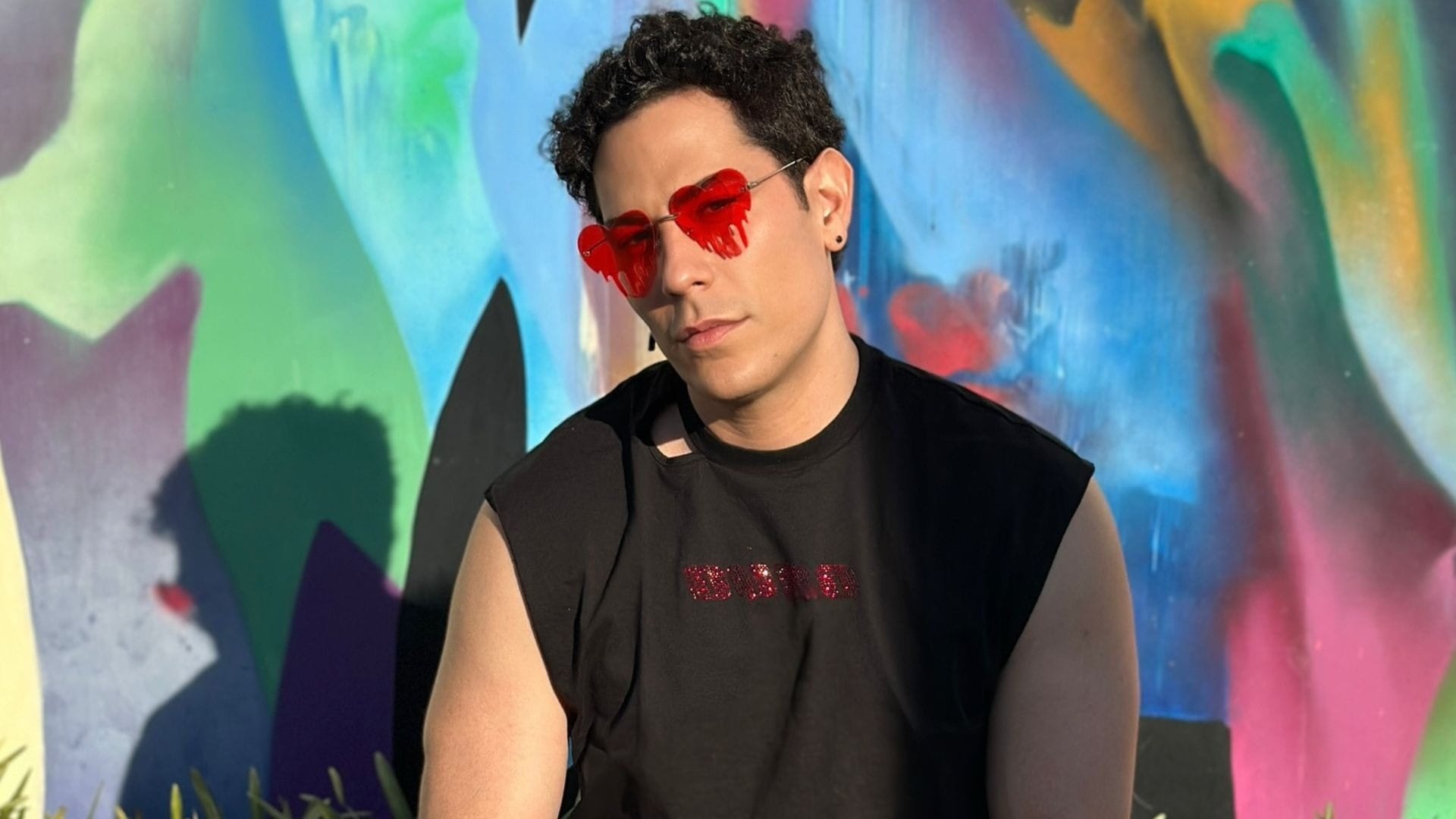 Christian Chávez, ex-RBD, reage aos rumores de participação em "A Fazenda"