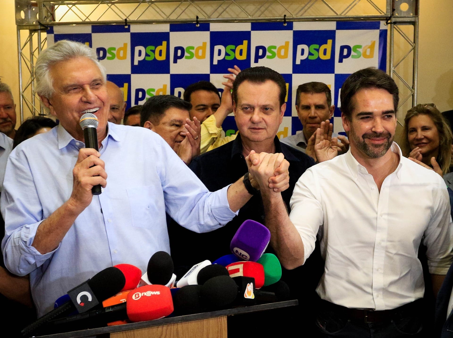 Brasil precisa de candidato que não tenha surpresinhas todo dia, diz Caiado