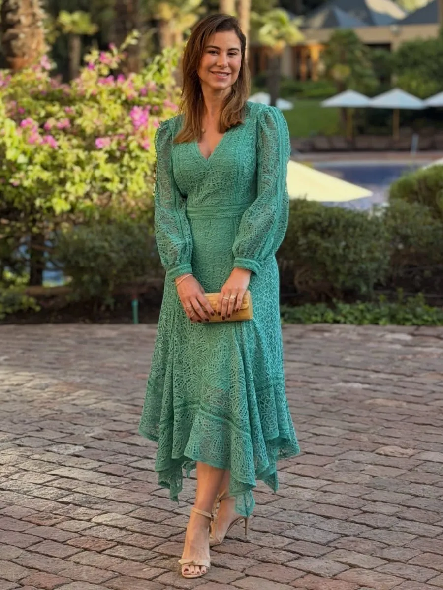 Quem é Fernanda Bolsonaro, esposa de Flávio e aposta para atrair eleitorado feminino