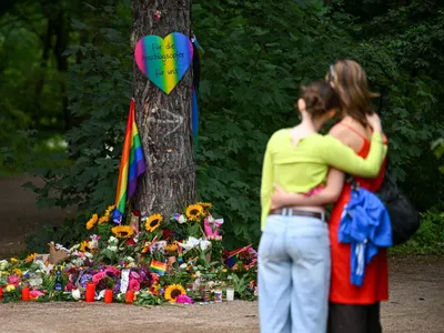 Alemanha promete revisar leis após atentado na parada LGBT+ de Berlim