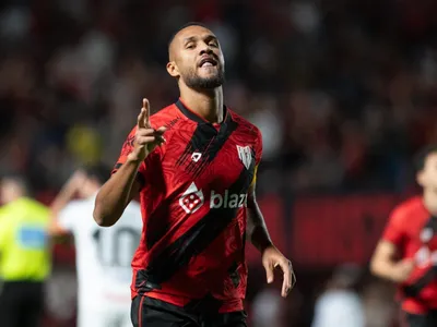 Série B: Ex-São Paulo marca, mas vice-líder tropeça; veja resultados