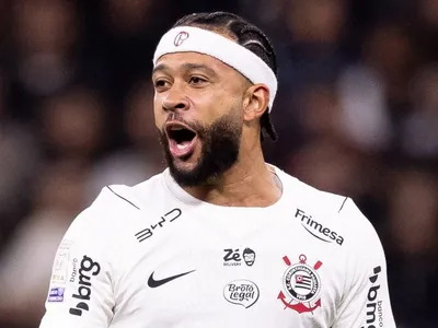 Gigante brasileiro nega interesse na contratação de Memphis Depay; veja