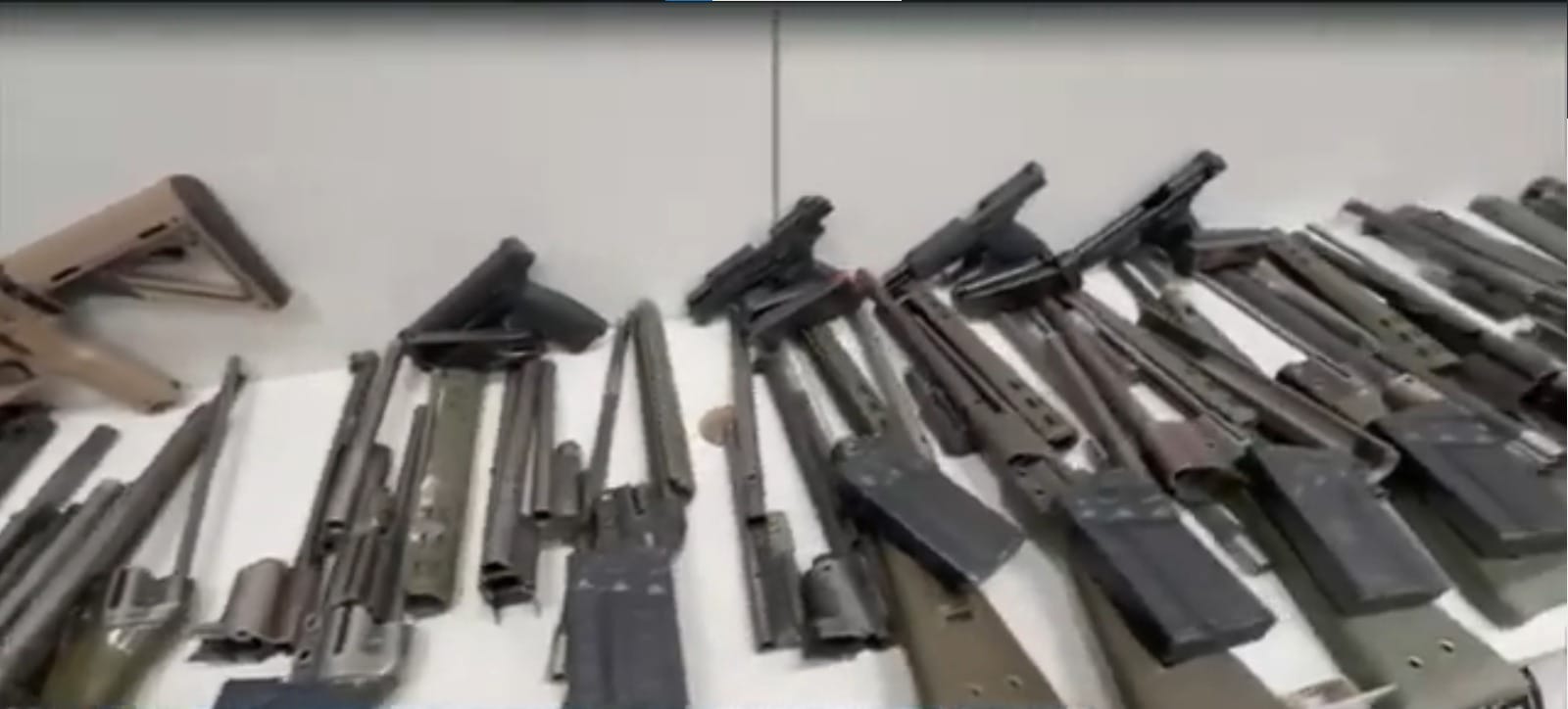 'Senhor das Armas' é preso com 16 fuzis que seriam entregues ao CV no Rio