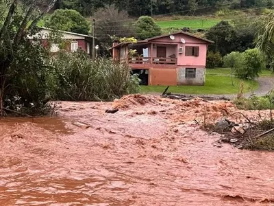 RS segue em alerta após fortes chuvas que atingiram mais de 200 cidades