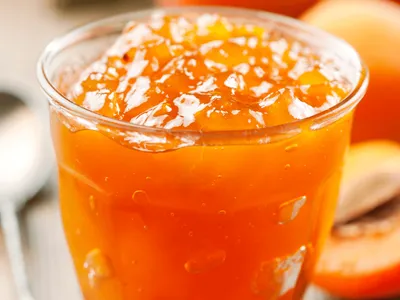 Com apenas 5 ingredientes é possível preparar compota de damasco deliciosa