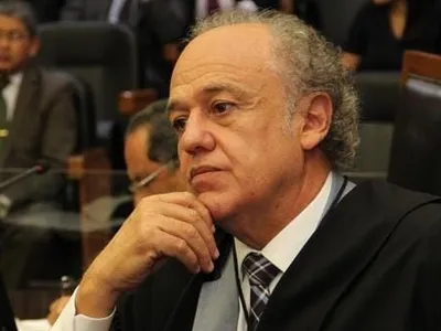 Vice-Presidente do TCESP lança livro com reflexões sobre sua vida pública