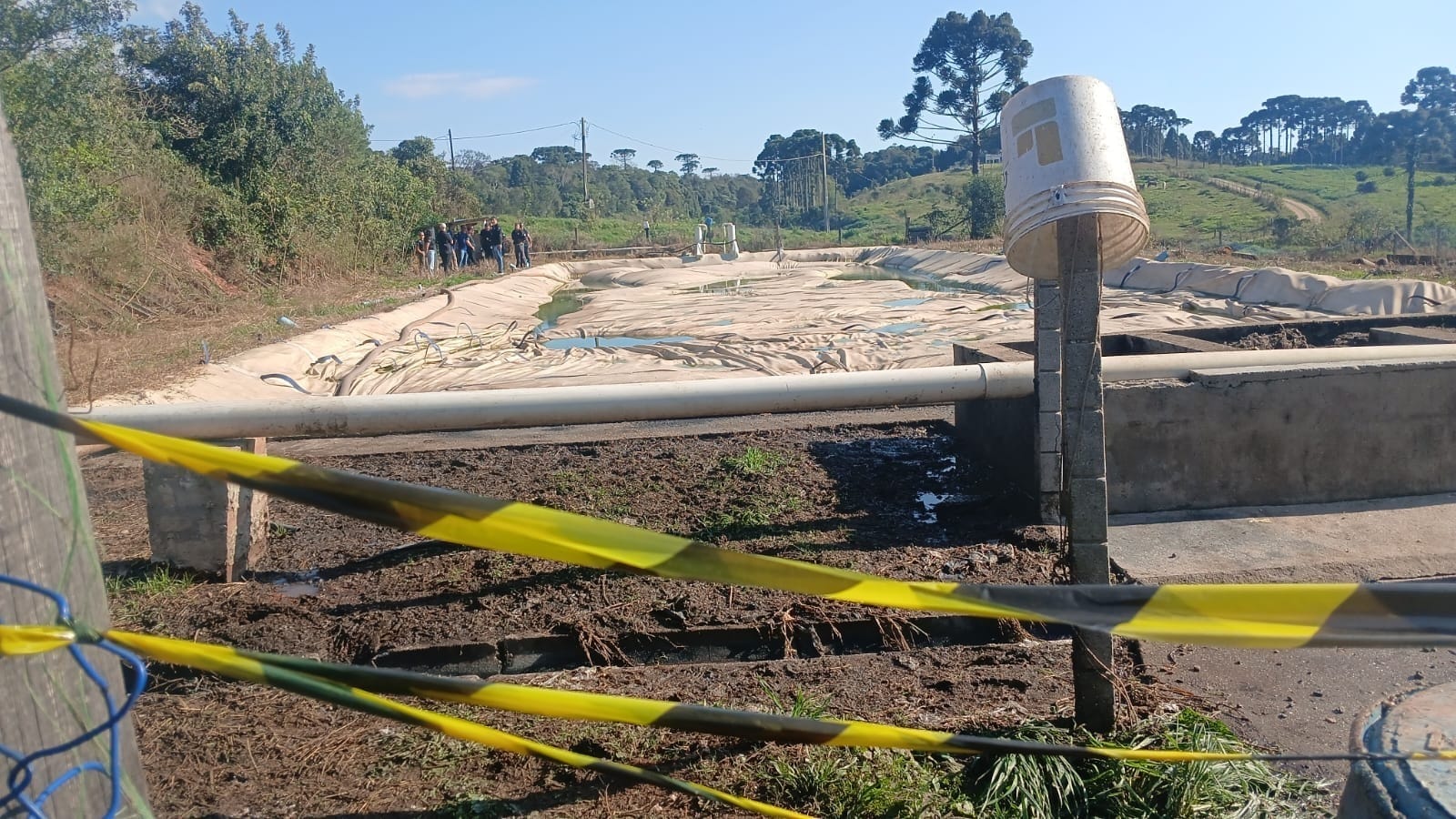 Local onde o corpo da criança foi encontrado: Foto Vanderlei Emerenciano BAND