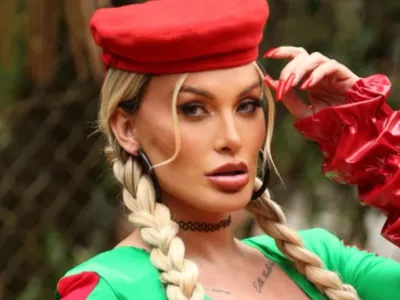 Andressa Urach abre seleção para tirar virgindade de fã: 'Inesquecível'