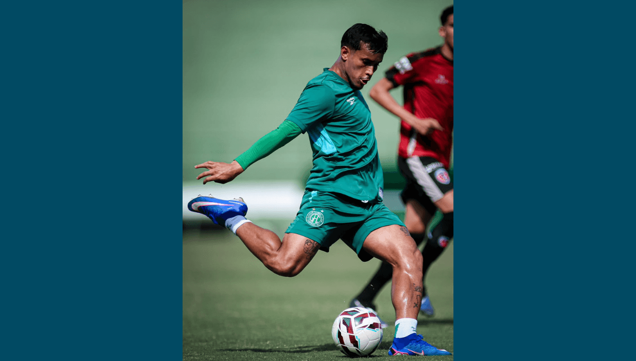 Volante Carlos Eduardo cumpriu suspensão na última partida e está liberado para o próximo jogoDivulgação/Guarani FC
