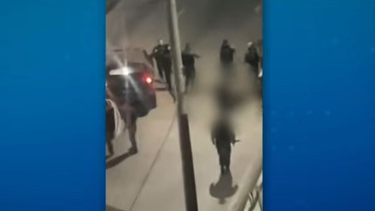 Perseguição termina com um policial baleado e suspeitos mortos no RJ
