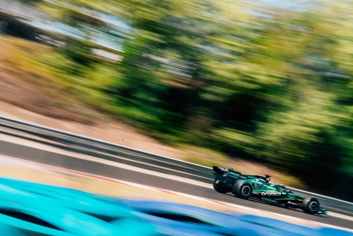 Jack Crawford em testes de pneus em Hungaroring