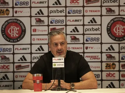 Diretor do Flamengo impõe condição para vender jogadores; entenda