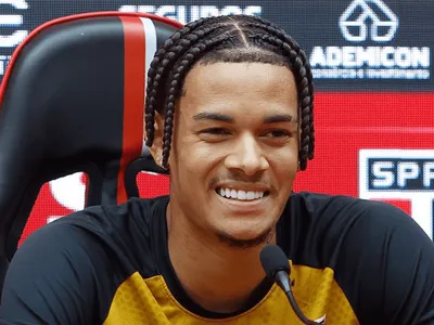 Newton revela onde pode jogar e manda recado à torcida do São Paulo