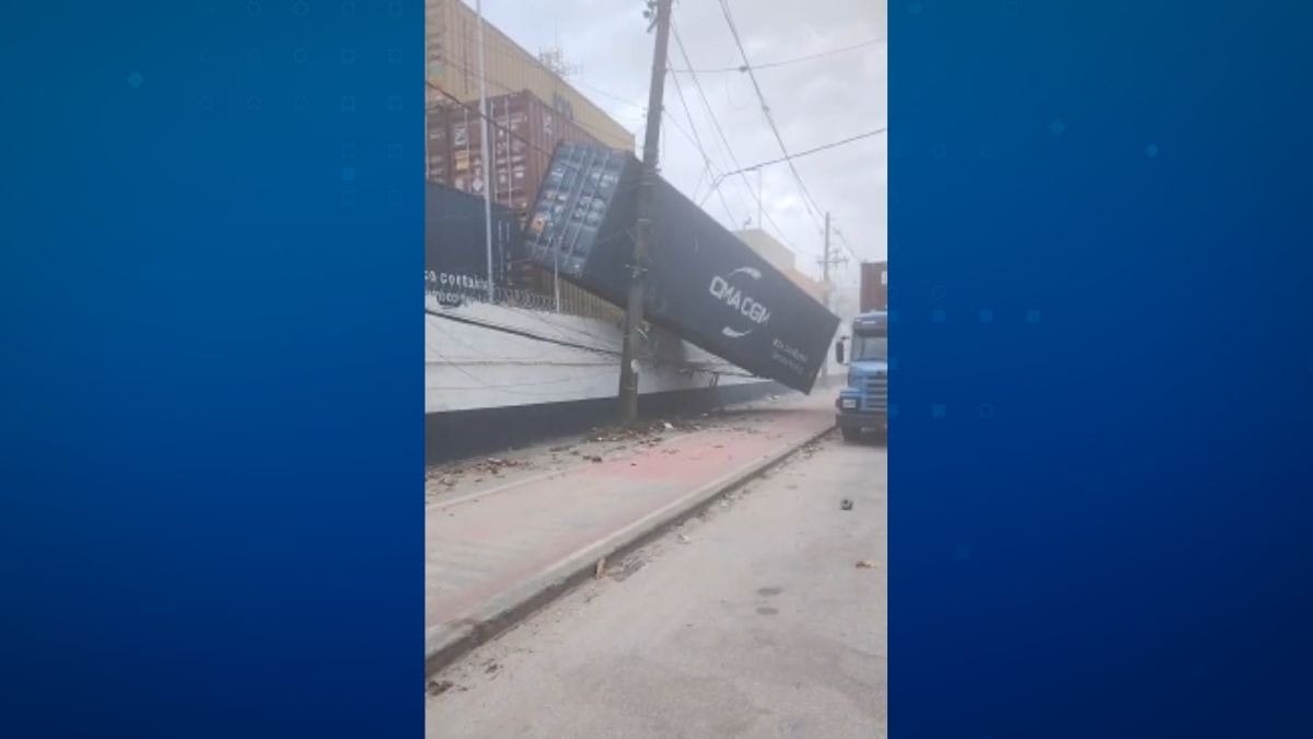 SP: Porto de Santos suspende navegação após ventania de 90km/h