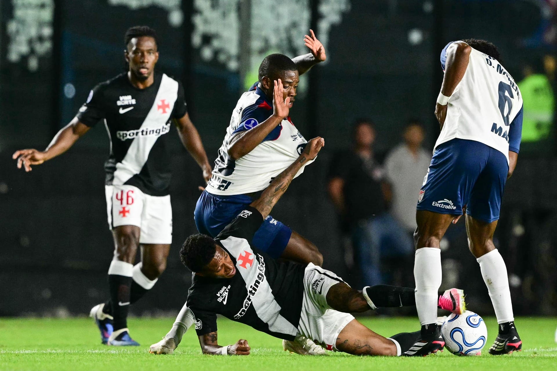 Vasco 1x0 Independiente Medellín: veja o gol válido pela Copa Sul-Americana