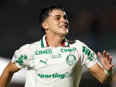 Brasileirão: Palmeiras amplia chances de título e se afasta do Flamengo