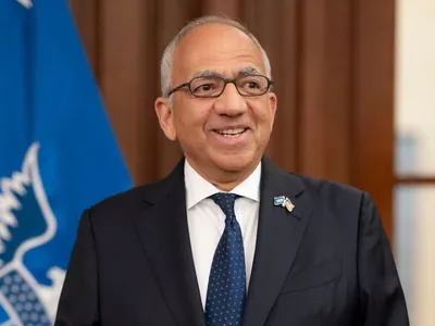Conselheiro da Fifa renuncia em protesto contra plano de Infantino