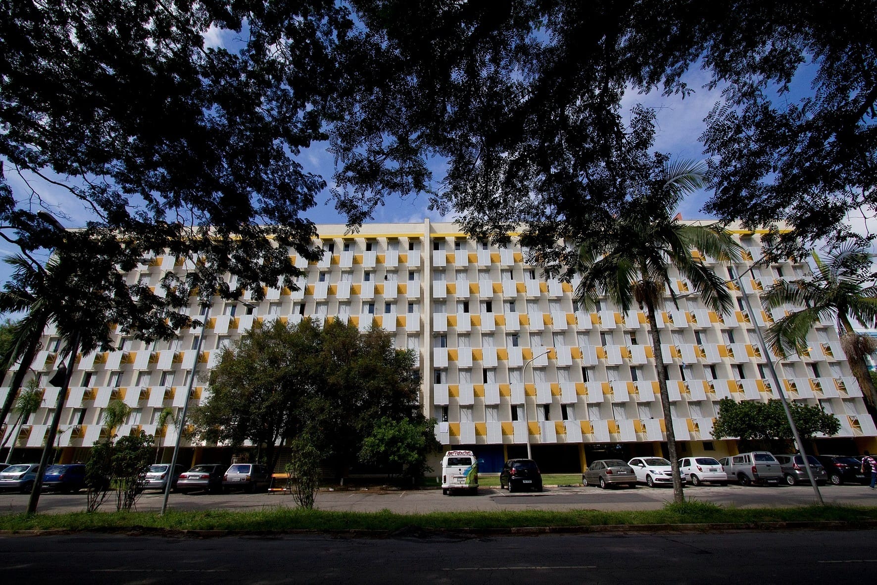Justiça de SP condena pesquisador da USP por estupro de estudante - QTU Questões do Universo