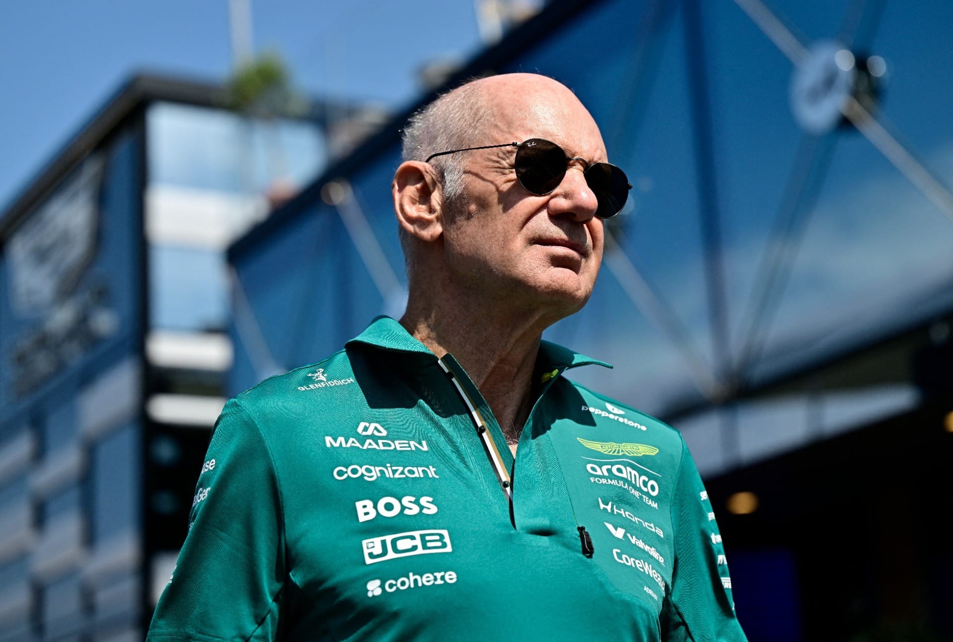 Newey confia na permanência de Alonso na Aston Martin em 2027 - QTU Questões do Universo