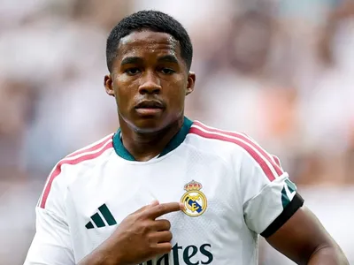 Com futuro incerto, Endrick marca e Real Madrid empata contra a Fiorentina