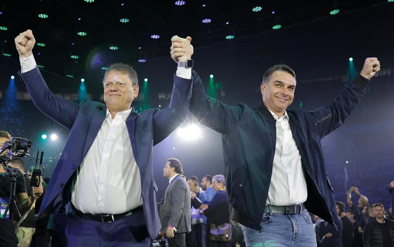 Tarcísio oficializa candidatura em SP e destaca 'coragem' de sua gestão
