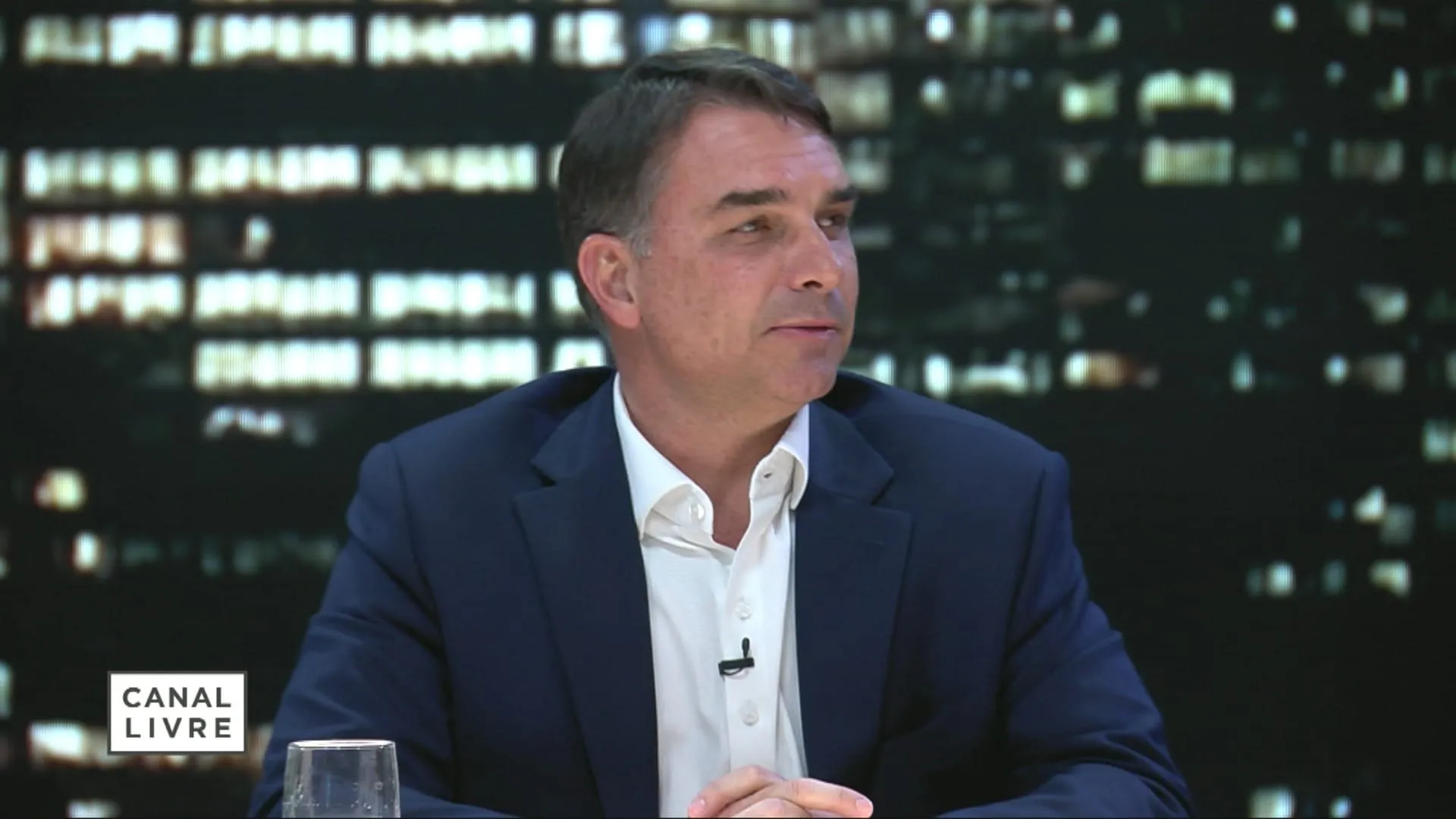 'Exército do Lula': Campanha de Flávio Bolsonaro diz que enviará novo relatório ao TSE