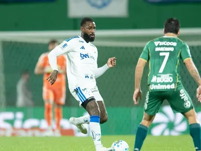 Cruzeiro tem gol anulado e empata em 0 a 0 com a Chapecoense
