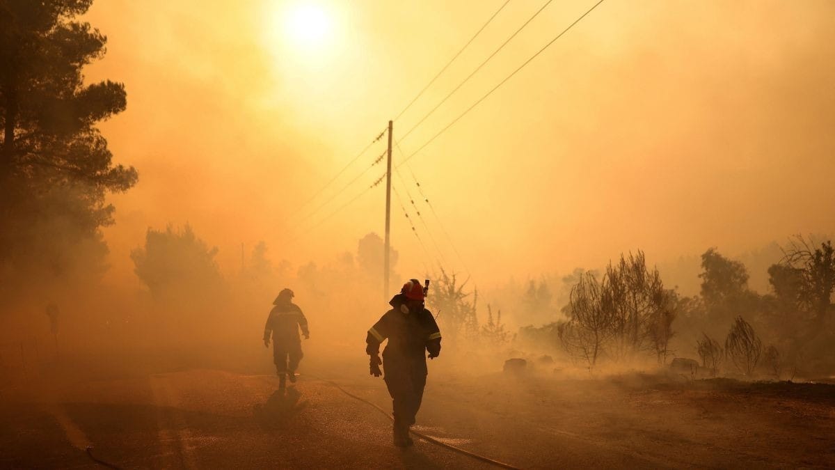 Incêndios avançam na Grécia, e seca leva Hungria a interromper usina - QTU Questões do Universo